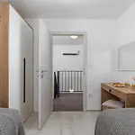 펜션 Lovely Home In Kraljevica With House Sea View *