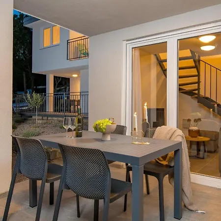 Stunning Home In Kraljevica With Wifi *