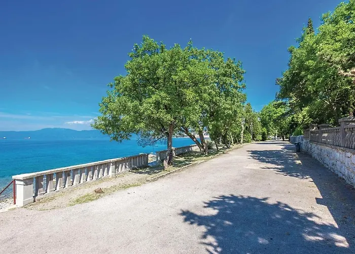 Stunning Home In Kraljevica With Wifi *