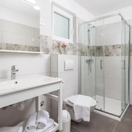 Lovely Home In Kraljevica With House Sea View