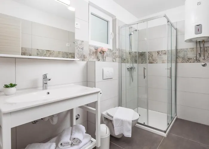 Stunning Home In Kraljevica With Wifi